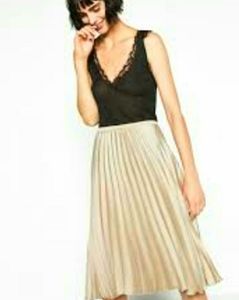 Zara Basic Pleated Champaign skirt Sz M